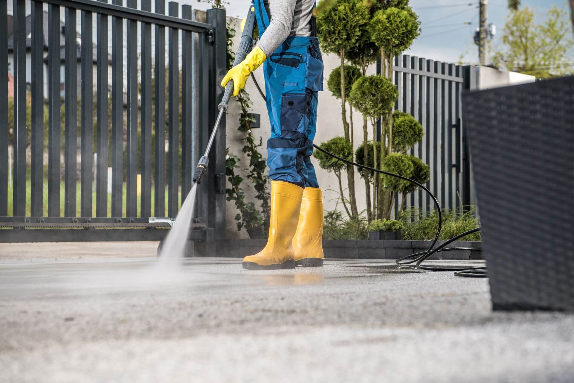 pressure washing services